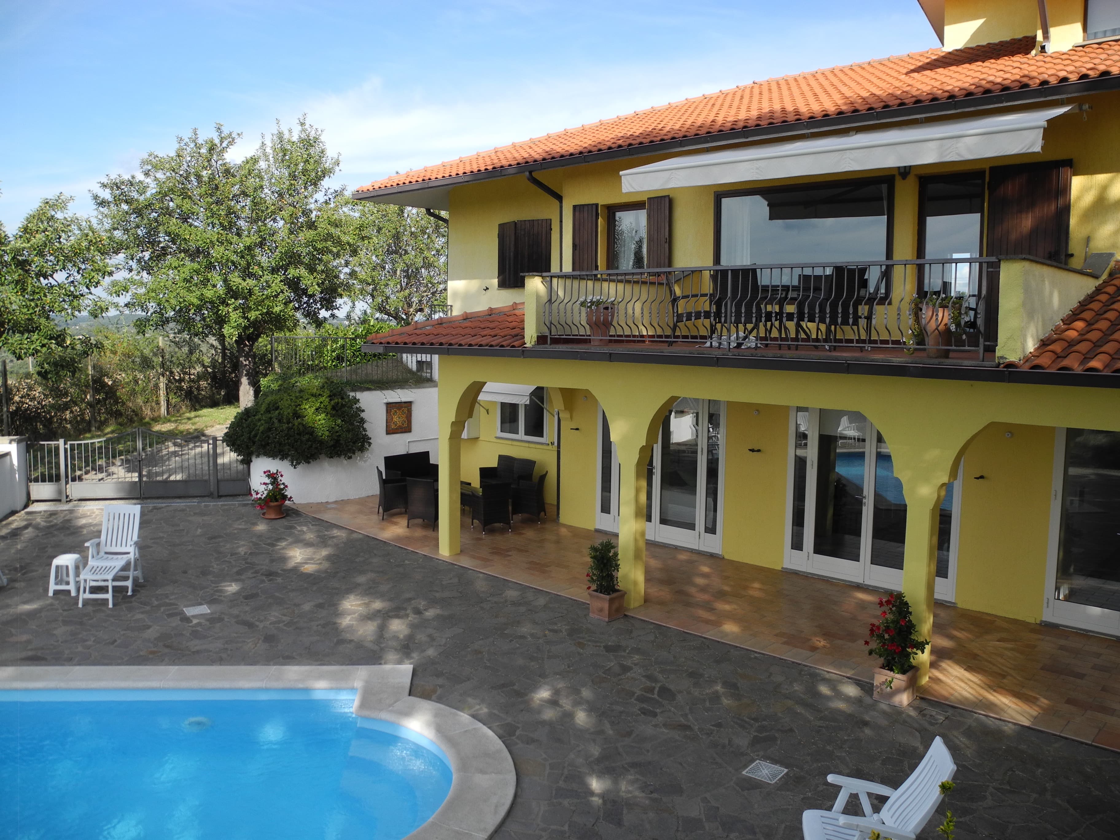 Stor enebolig med fantastisk utsikt utover bolsena sjøen. ligger i  omgitt av Lazio  Toscana umbria  pool