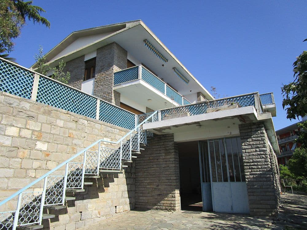 Villa i Sanremo med 2 leiligheter utsikt til middelhavet