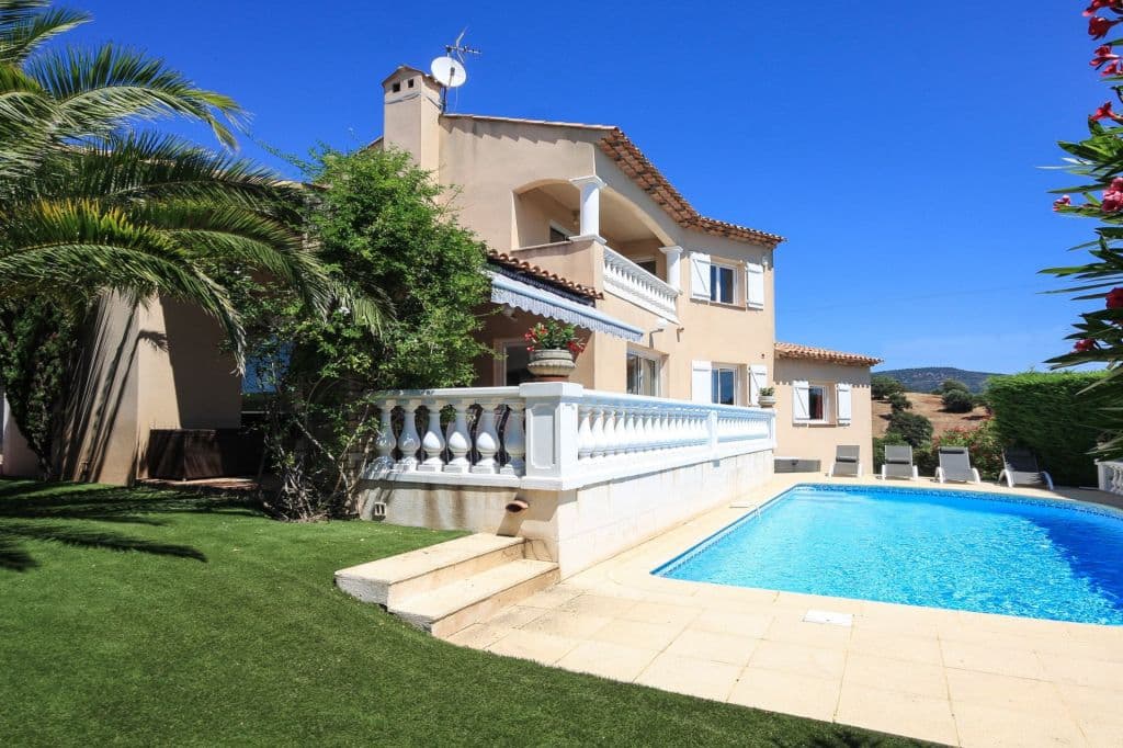 Saint-raphael | Stor villa på golfbanen