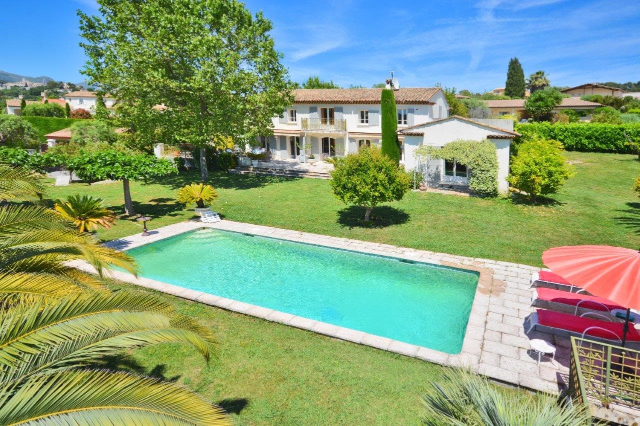 St paul de Vence | Lekker villa med tre soverom og svømmebasseng