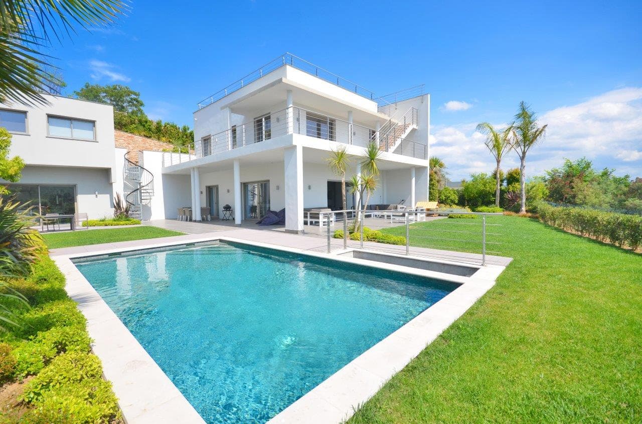 Cannes | Villa med fire soverom og separat leilighet