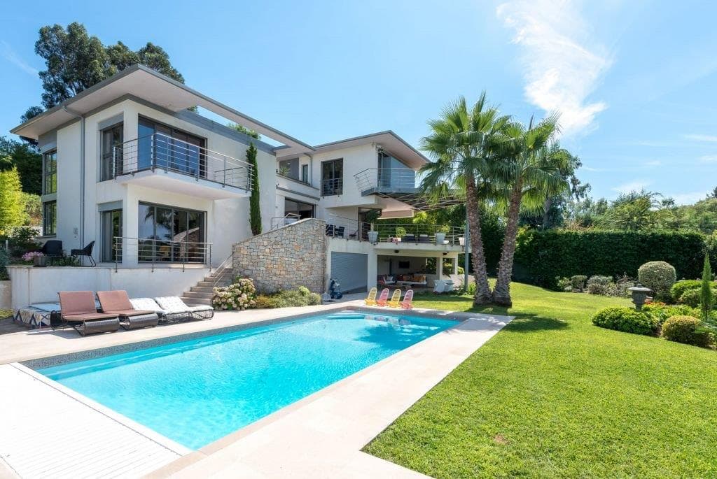 Cannes | Moderne og velutstyrt villa med fem soverom