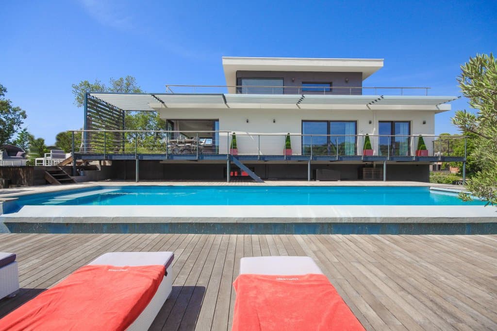 Frejus | Moderne villa nær sjø