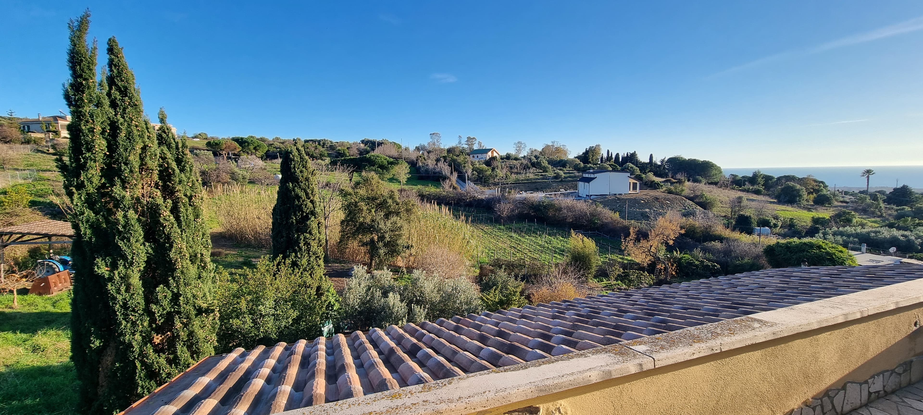 CIVITAVECCHIA. Villa med fin utsikt