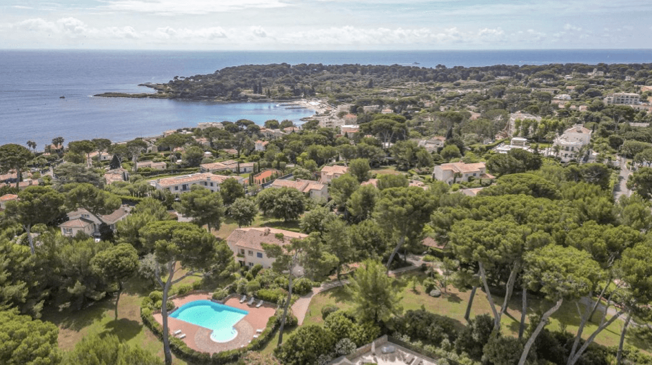 Cap d Antibes | Leilighet i rolige park-omgivelser med svømmebasseng