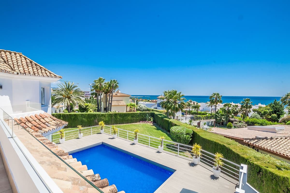 Costa del Sol | Estepona | Meget eksklusiv og velholdt villa med praktfull beliggenhet