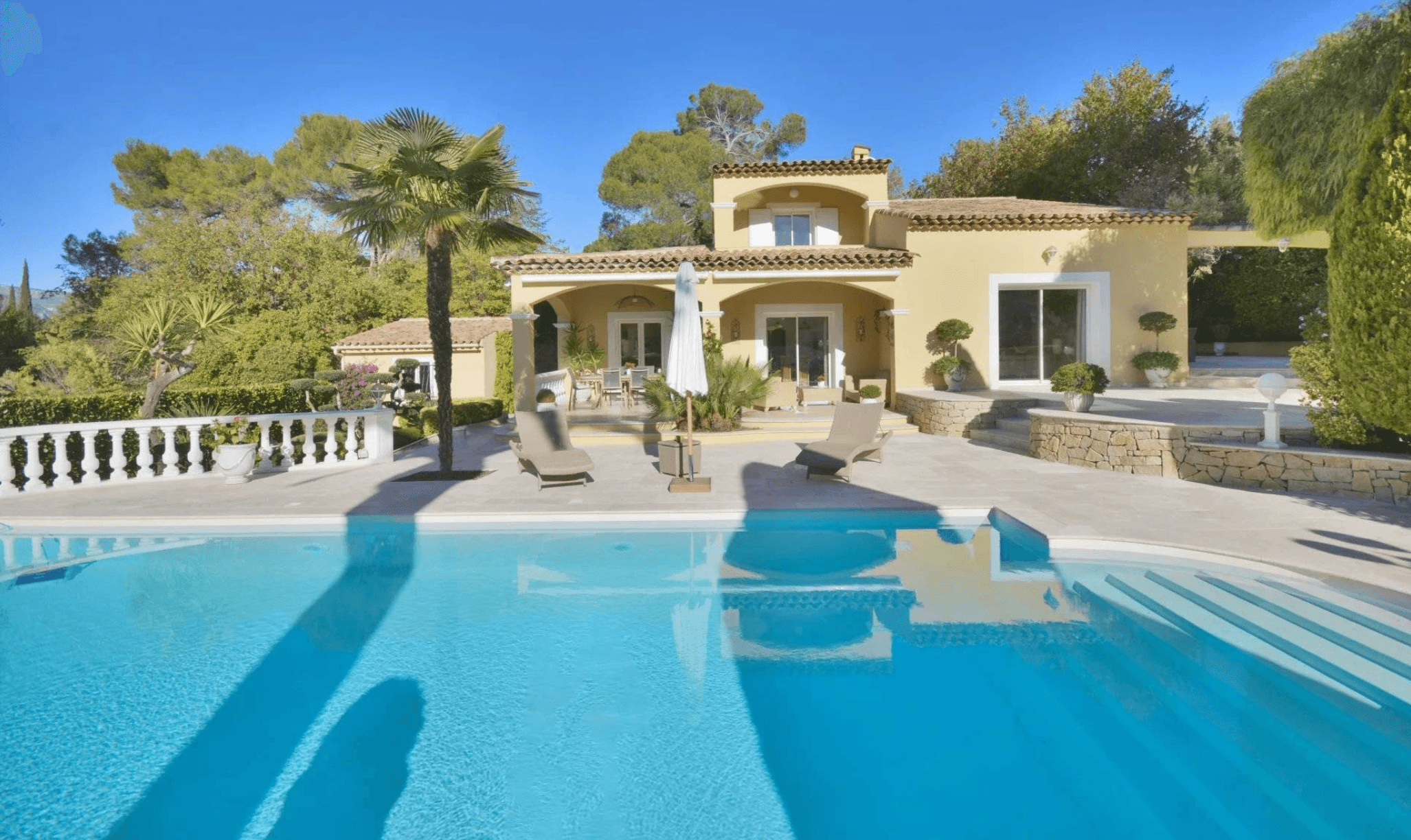 Roquefort les Pins | Pen villa med svømmebasseng