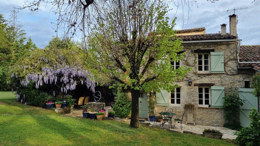 Tourrettes les Fayences, Provence | Renovert steinbygning med egen vingård og olivenlund
