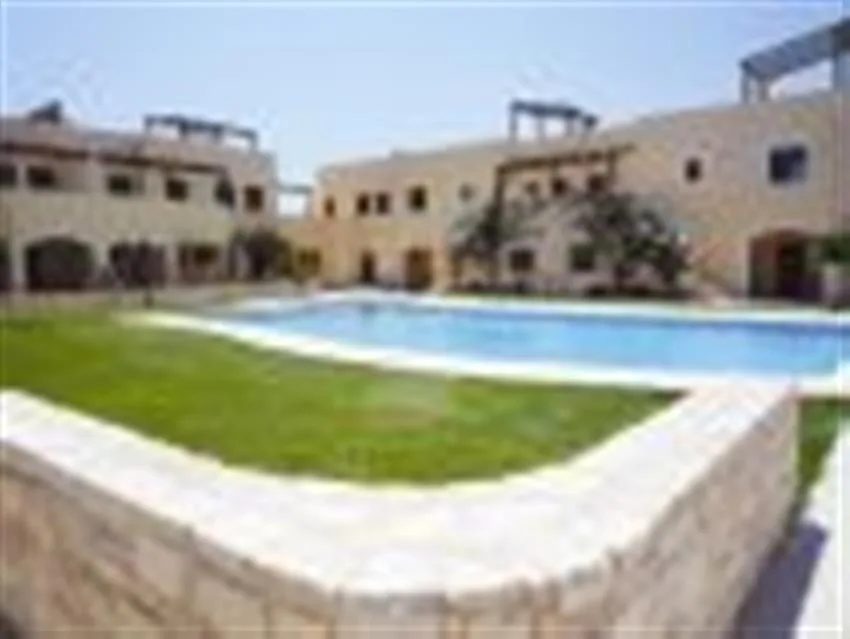3009070_1-uliqob.jpg