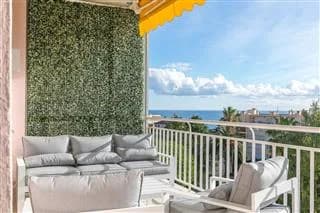3_thumb.jpg