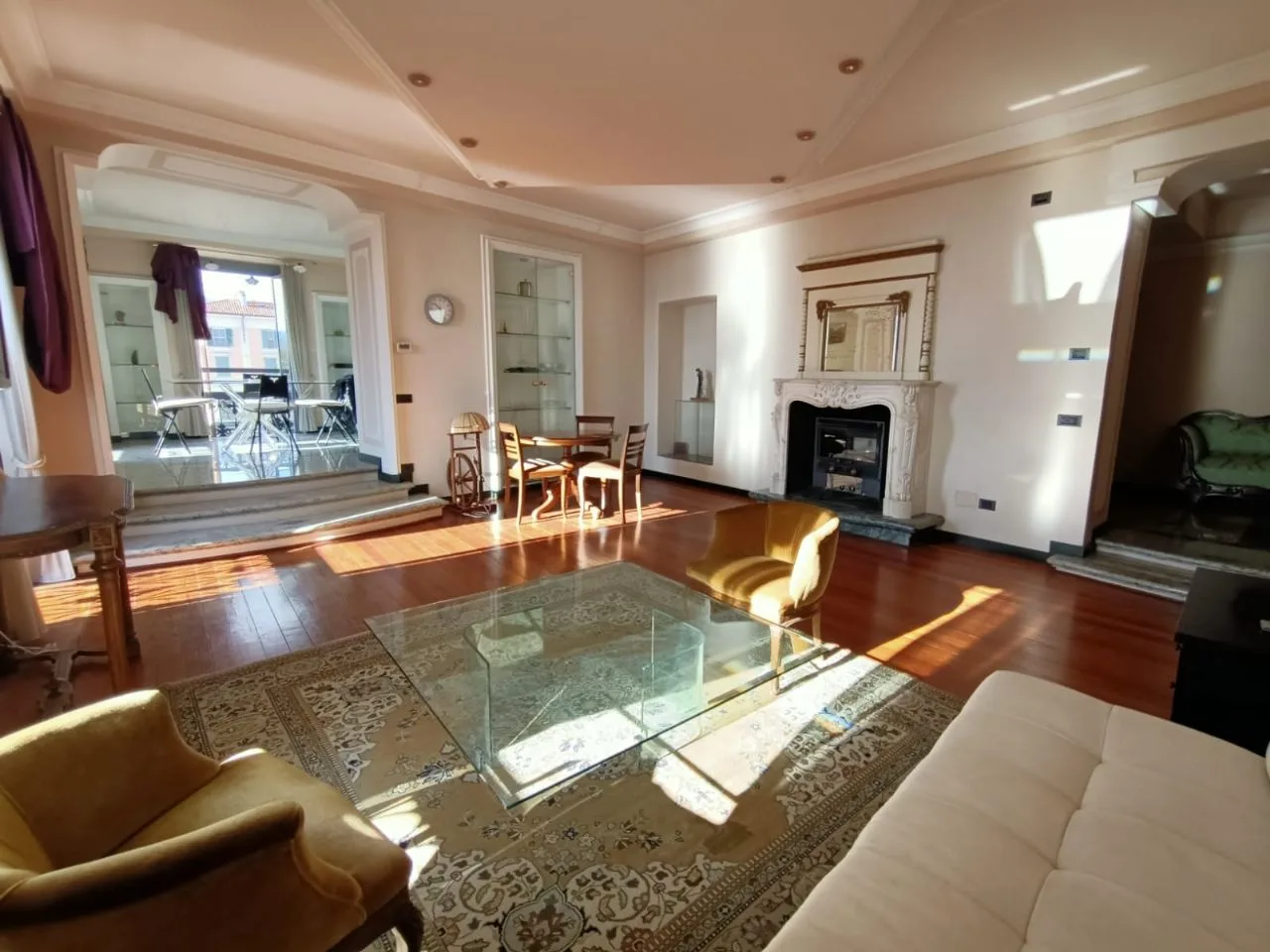 verbania-intra-appartamento-vista-lago-centro-balcone-45749b.jpg