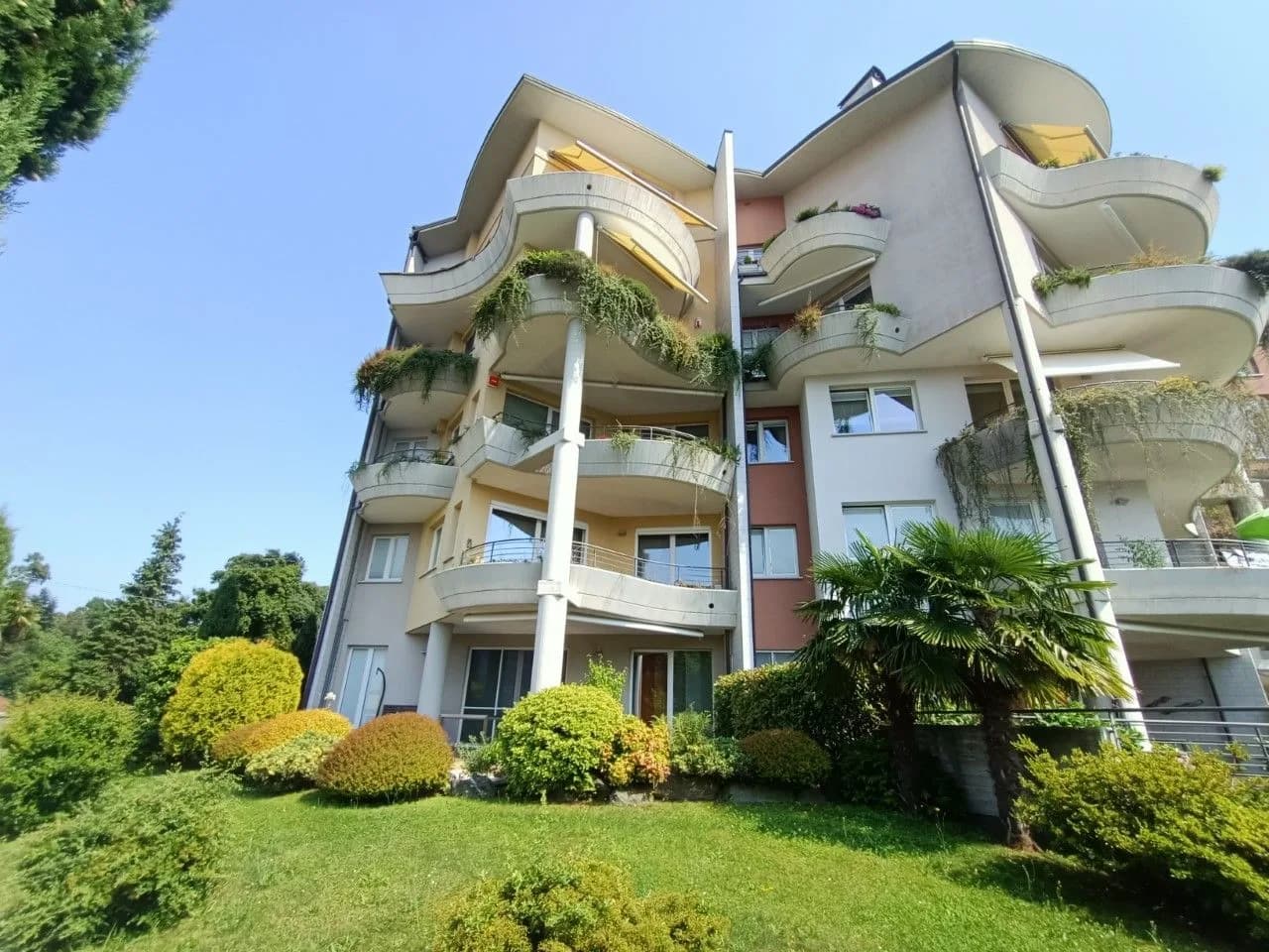 verbania-pallanza-appartamento-vista-lago-garage-terrazzo-56009b.jpg