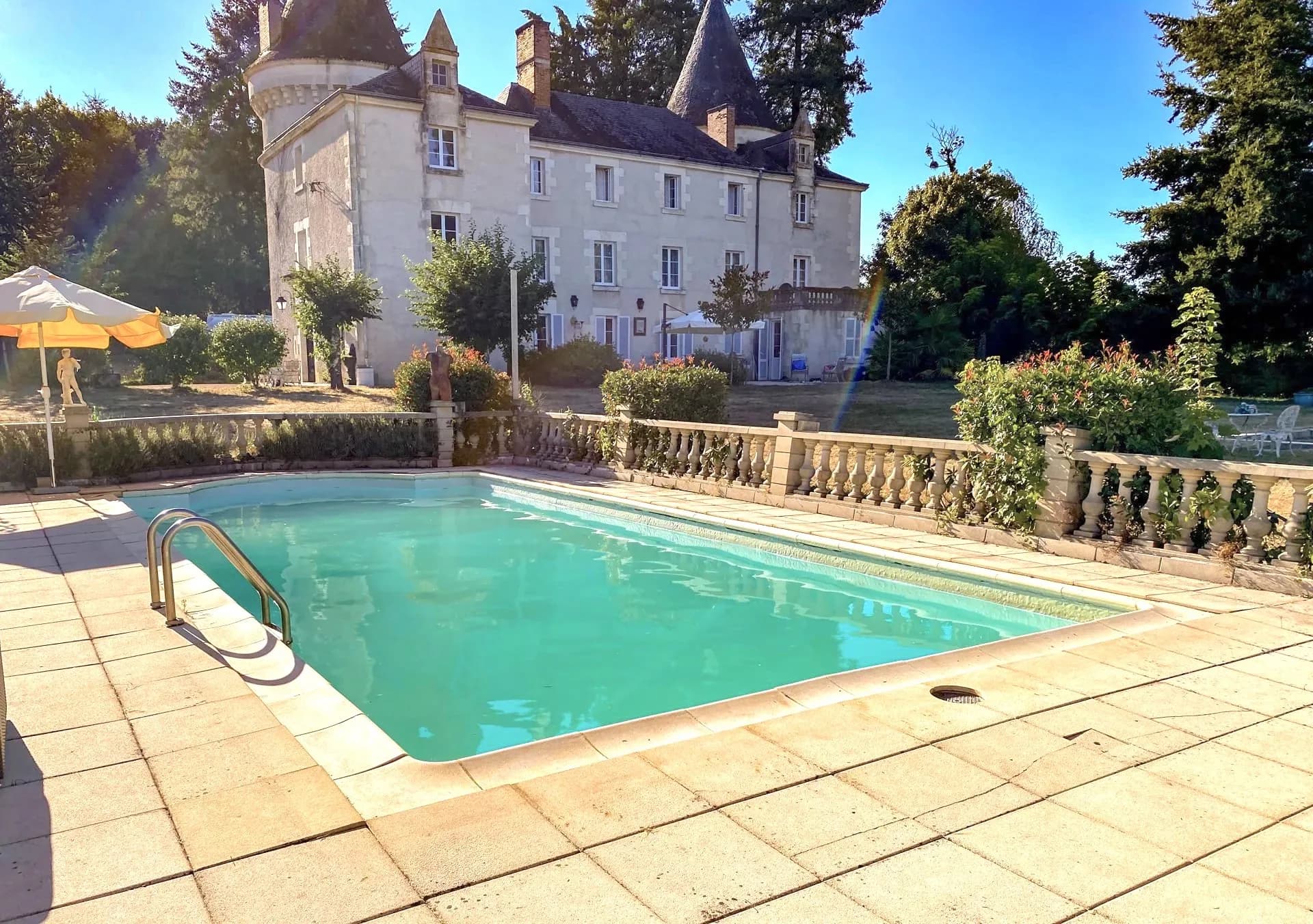 3 Ext POOL.jpg