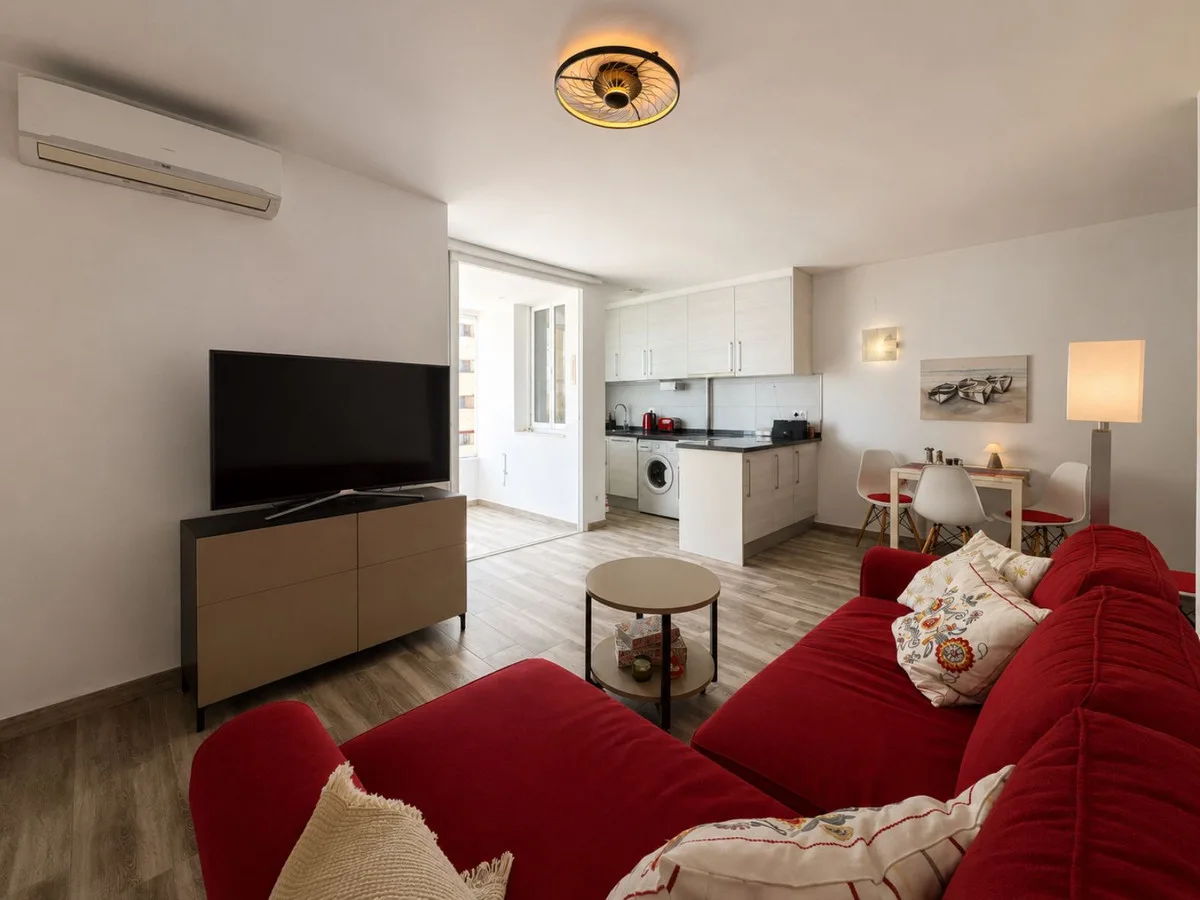 Fuengirola – Leilighet på Paseo Marítimo med havutsikt og glassinnbygd terrasse – bilde 3