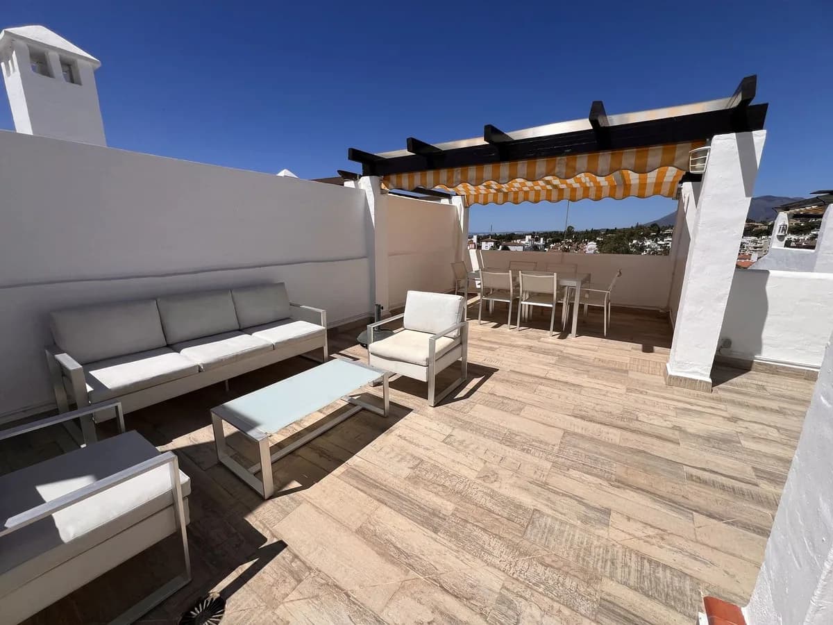 New Golden Mile, Estepona – Sjarmerende penthouse-duplex med sjøutsikt