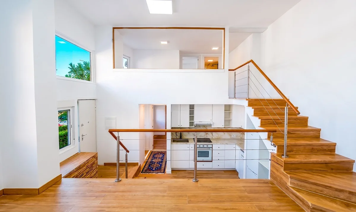 Torremolinos – Loft-stil bolig med egen gateinngang og lave fellesutgifter