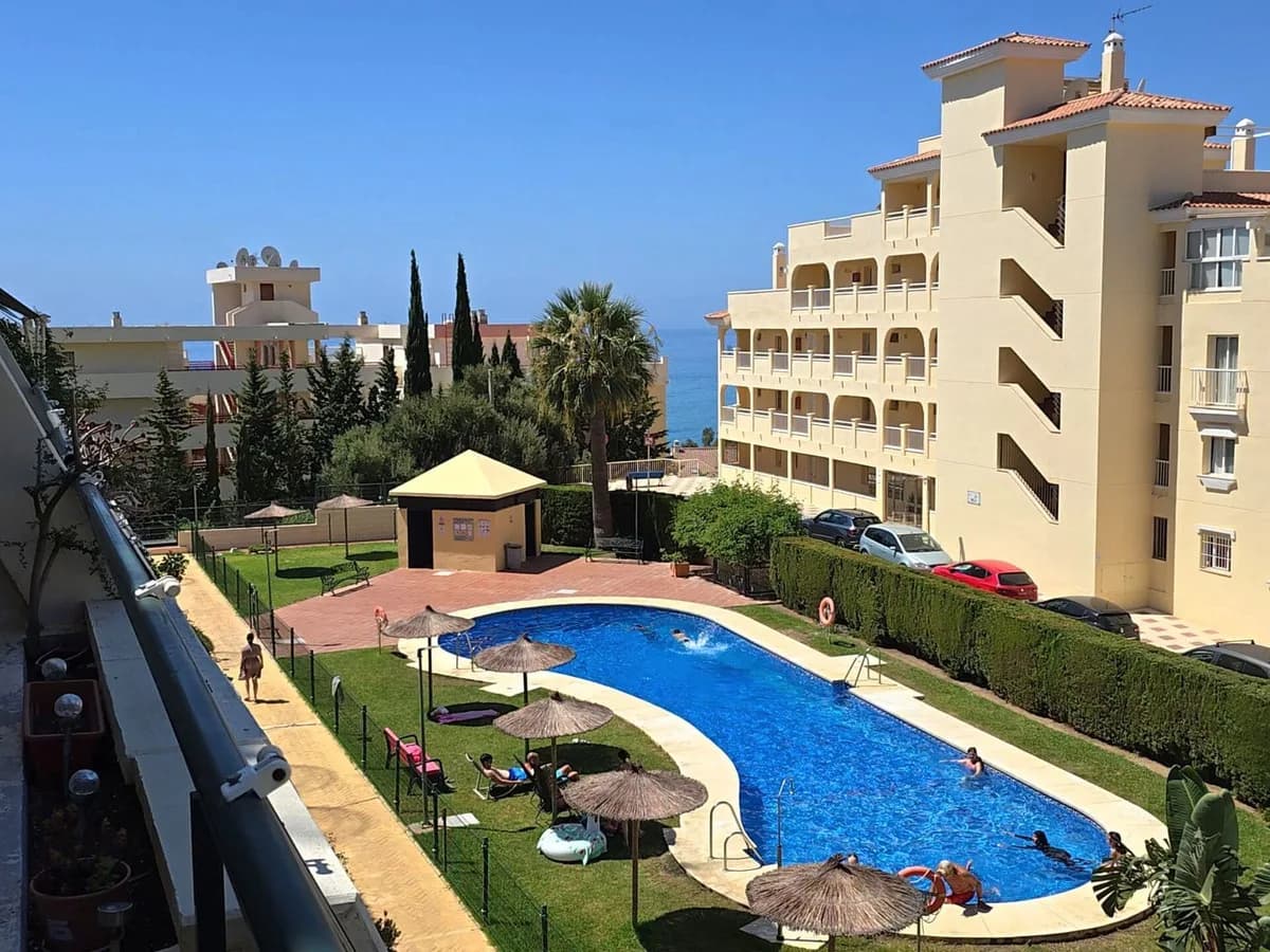 Torrequebrada, Benalmádena – Leilighet med stor terrasse og delvis sjøutsikt