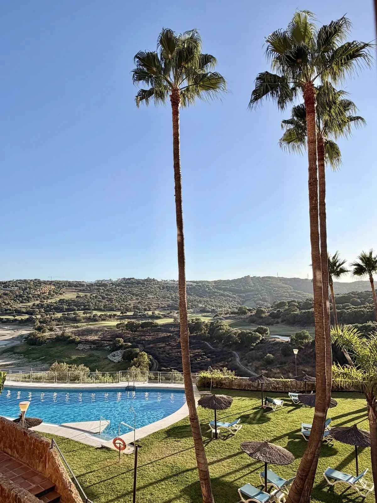 Los Gazules, Sotogrande Alto – Leilighet med åpen utsikt over Almenara Golf – bilde 3