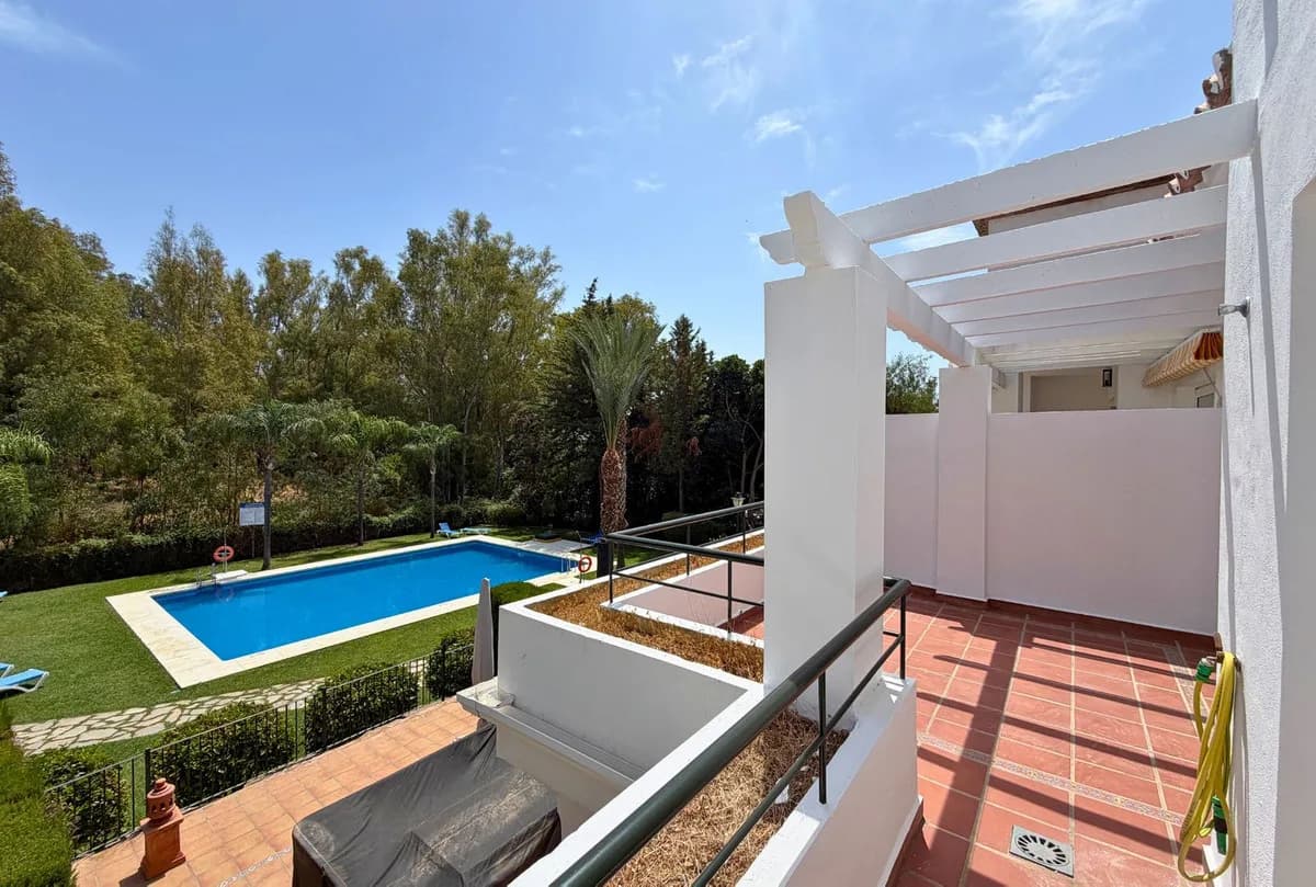 Señorío de Gonzaga, Nueva Andalucía – Renovert toppleilighet i Golf Valley – bilde 3