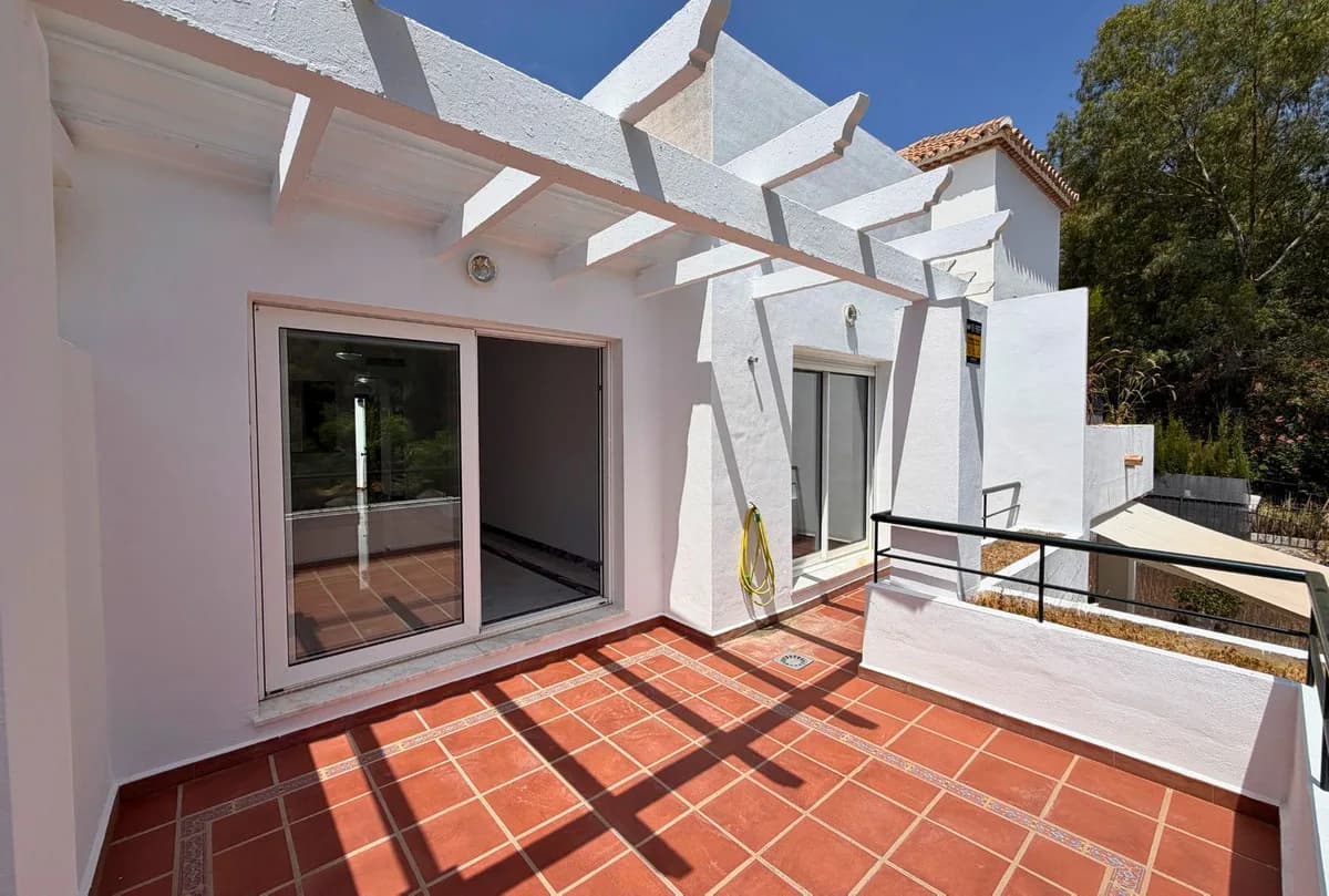 Señorío de Gonzaga, Nueva Andalucía – Renovert toppleilighet i Golf Valley – bilde 2