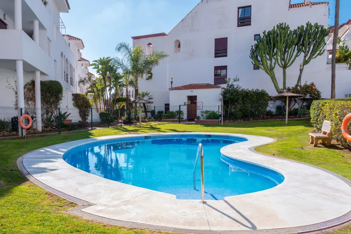 La Maestranza, Nueva Andalucía – Leilighet med to en suite-soverom og potensial for tre – bilde 1