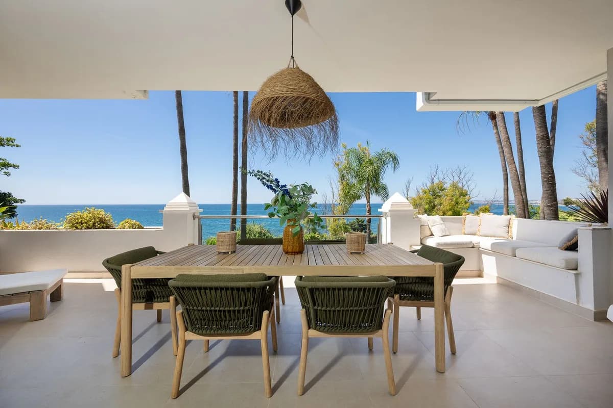 Estepona – 3 soverom, sørvestterrasse og panoramautsikt over havet, med gangavstand til gamlebyen – bilde 1