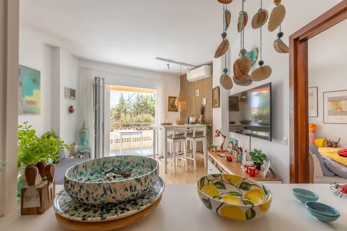Torremolinos – Leilighet med ti minutters gange til Puerto Marina og stort fellesbasseng – bilde 3