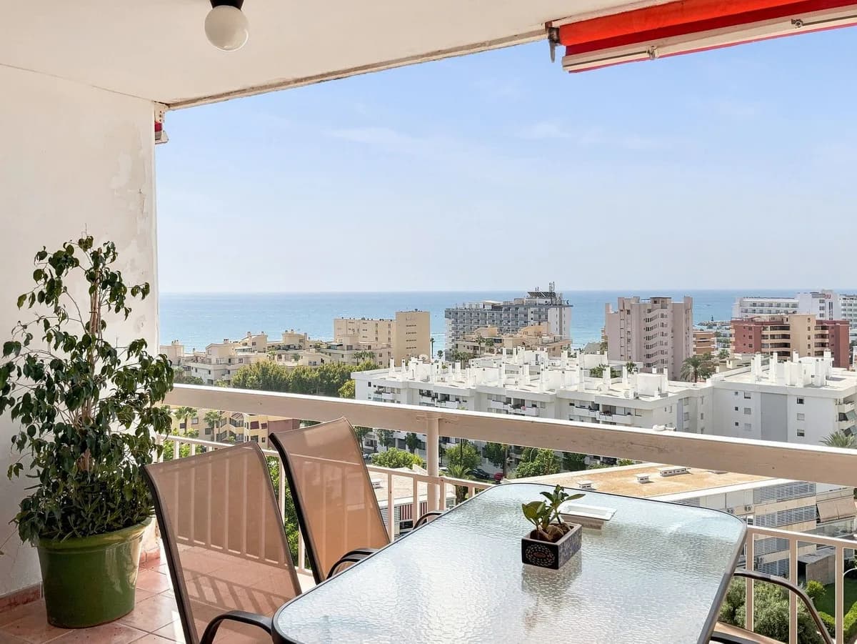 Montemar, Torremolinos – Toppleilighet med terrasse og utsikt mot Middelhavet – bilde 1