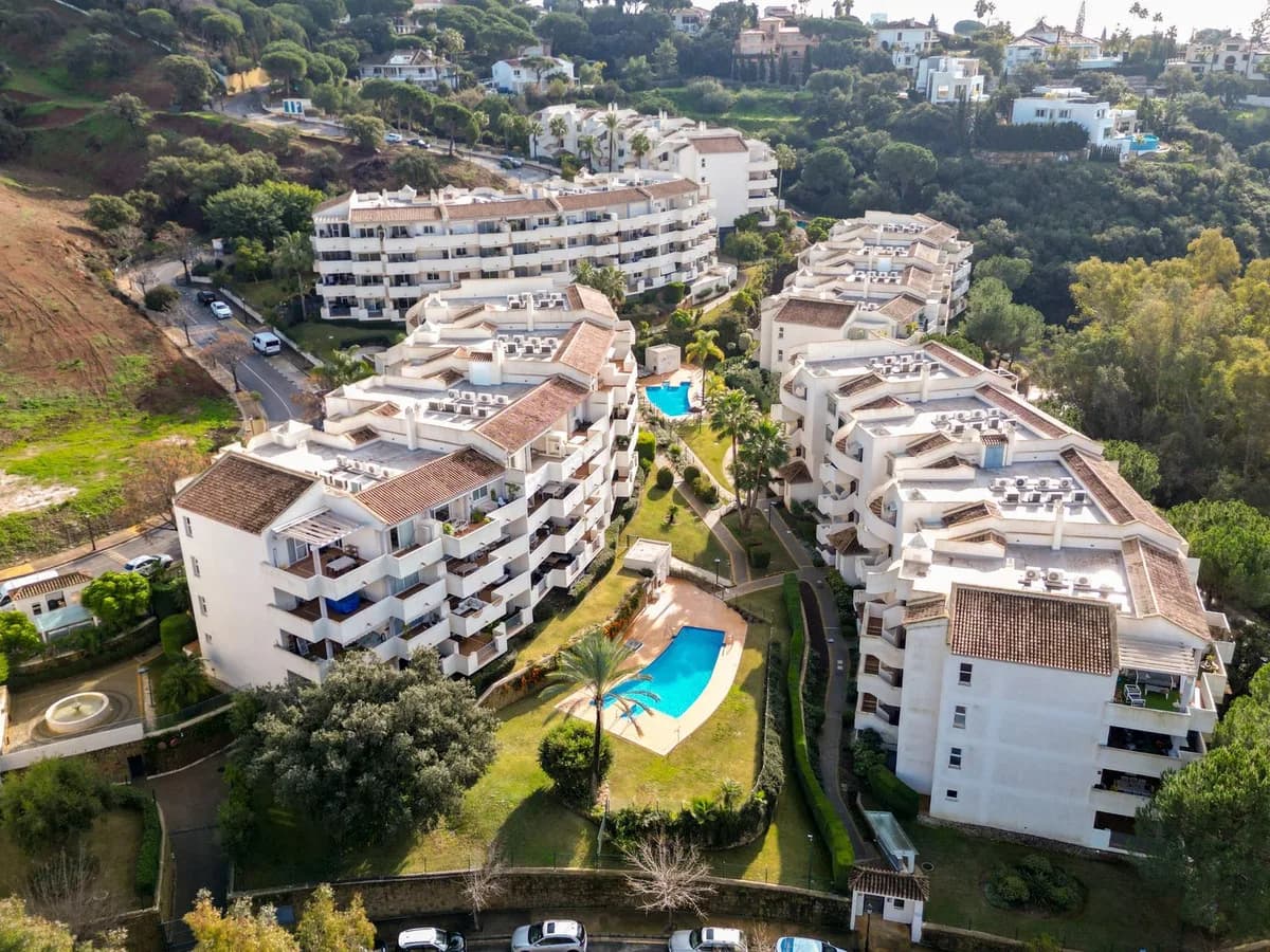 Elviria - Romslig leilighet med to soverom, terrasse og privat garasje – bilde 4