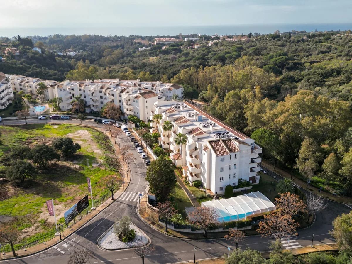 Elviria - Romslig leilighet med to soverom, terrasse og privat garasje – bilde 5