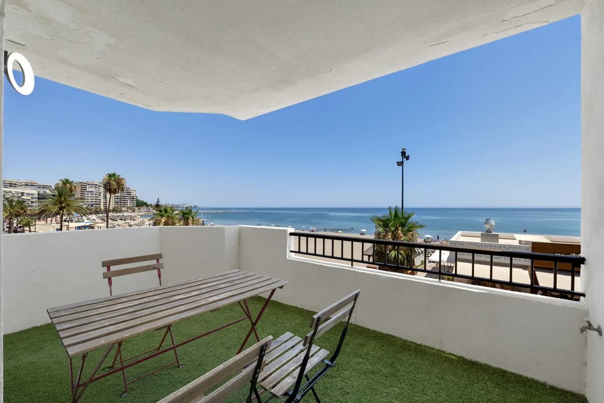 Torreblanca, Fuengirola – Møblert leilighet med havutsikt fra stor terrasse – bilde 1