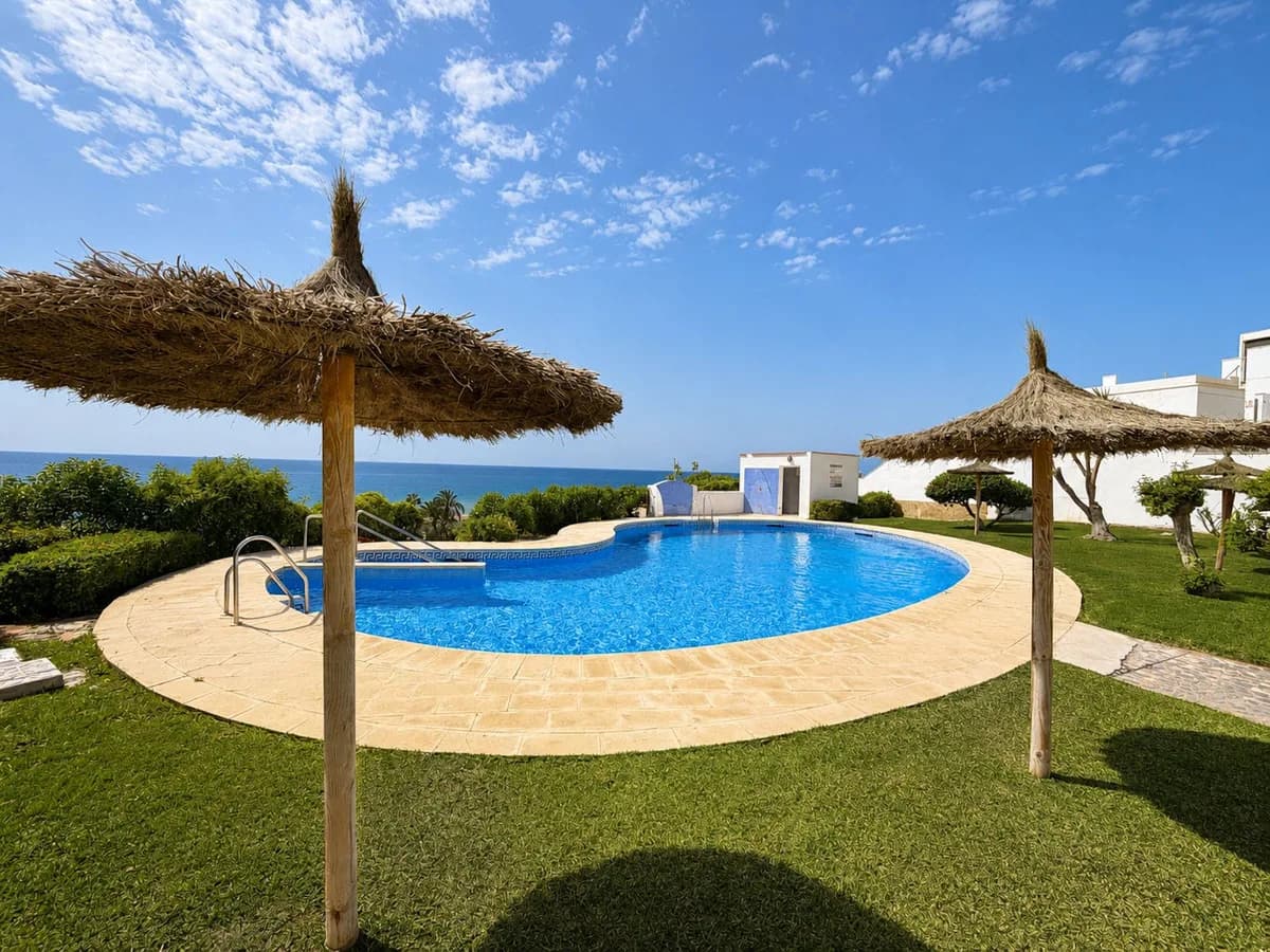Peñoncillo, Torrox Costa – rekkehus med havutsikt og takterrasse, kort gange fra stranden – bilde 2