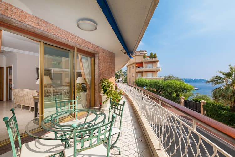 Monaco | Lekker nyrenovert leilighet med havutsikt -881/adc