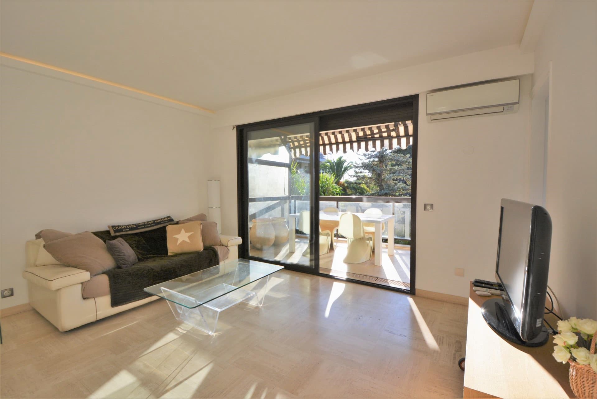 Cannes | Montrose | Koselig studioleilighet med stor terrasse