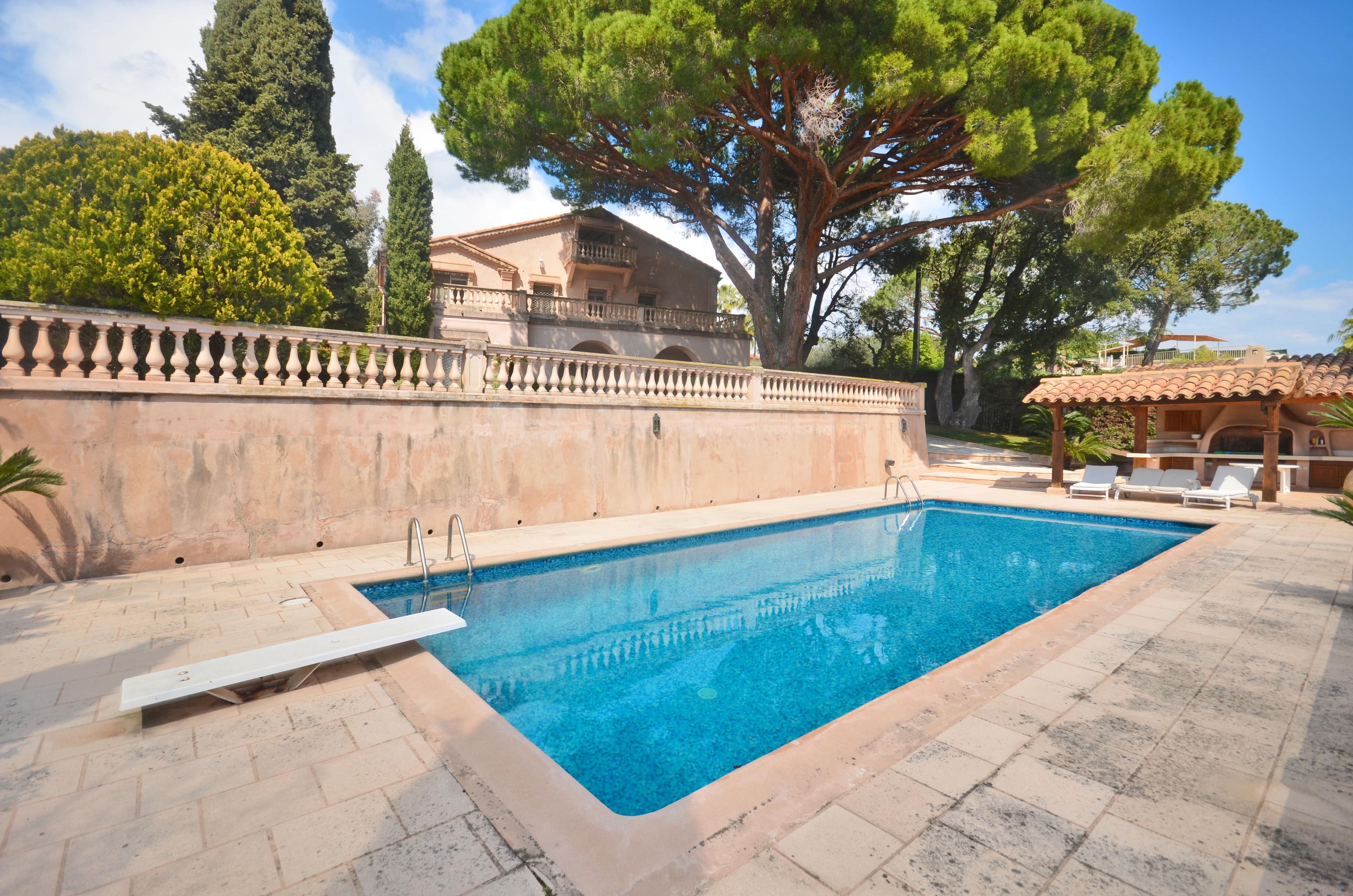 Cannes | Stor flott villa med åtte soverom og sjøutsikt