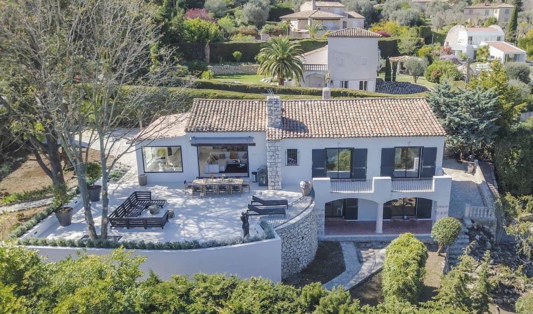 Valbonne | Lekker nyrenovert villa med separat leilighet nær Valbonne sentrum