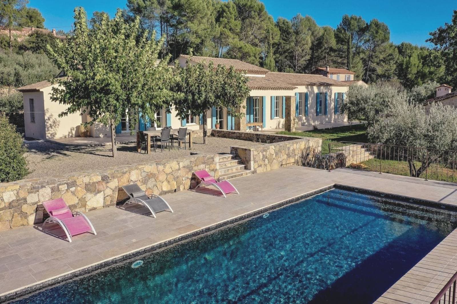 Draguignan | Villa på et plan med fire soverom, gjestehus og svømmebasseng