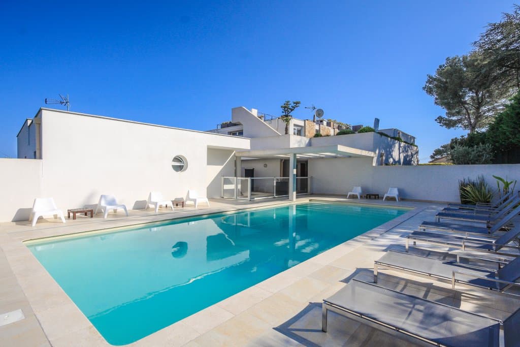 Saint raphael | Santa lucia | Flott renovert leilighet med to soverom
