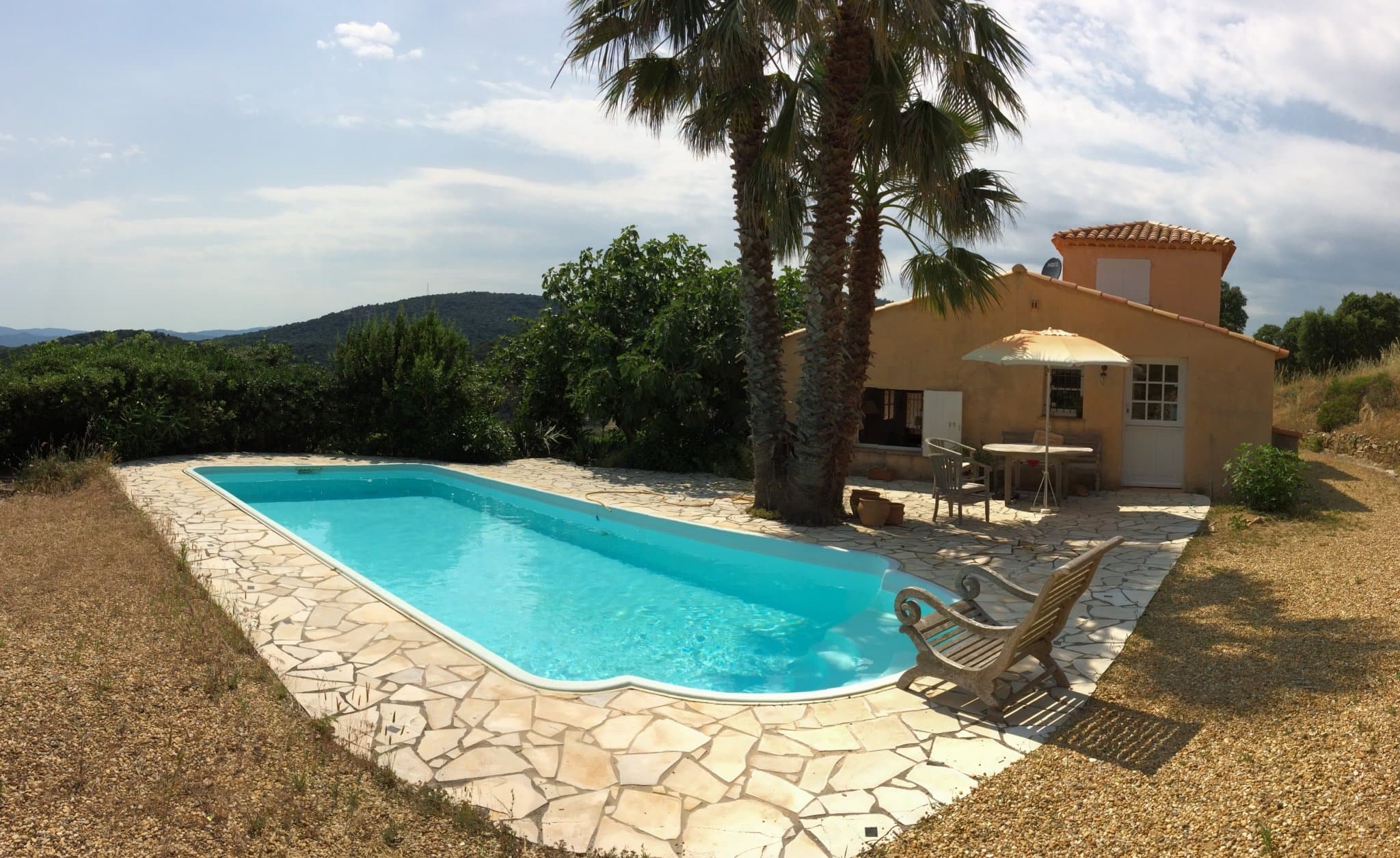 Plan de la Tour | Villa med utsikt mot sjøen og åsene rundt saint tropez
