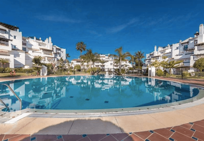 Solg | Costa del Sol | San pedro de alcantara | Penthouseleilighet med fantastisk beliggenhet i eksklusive las adelfas helt nede ved stranden