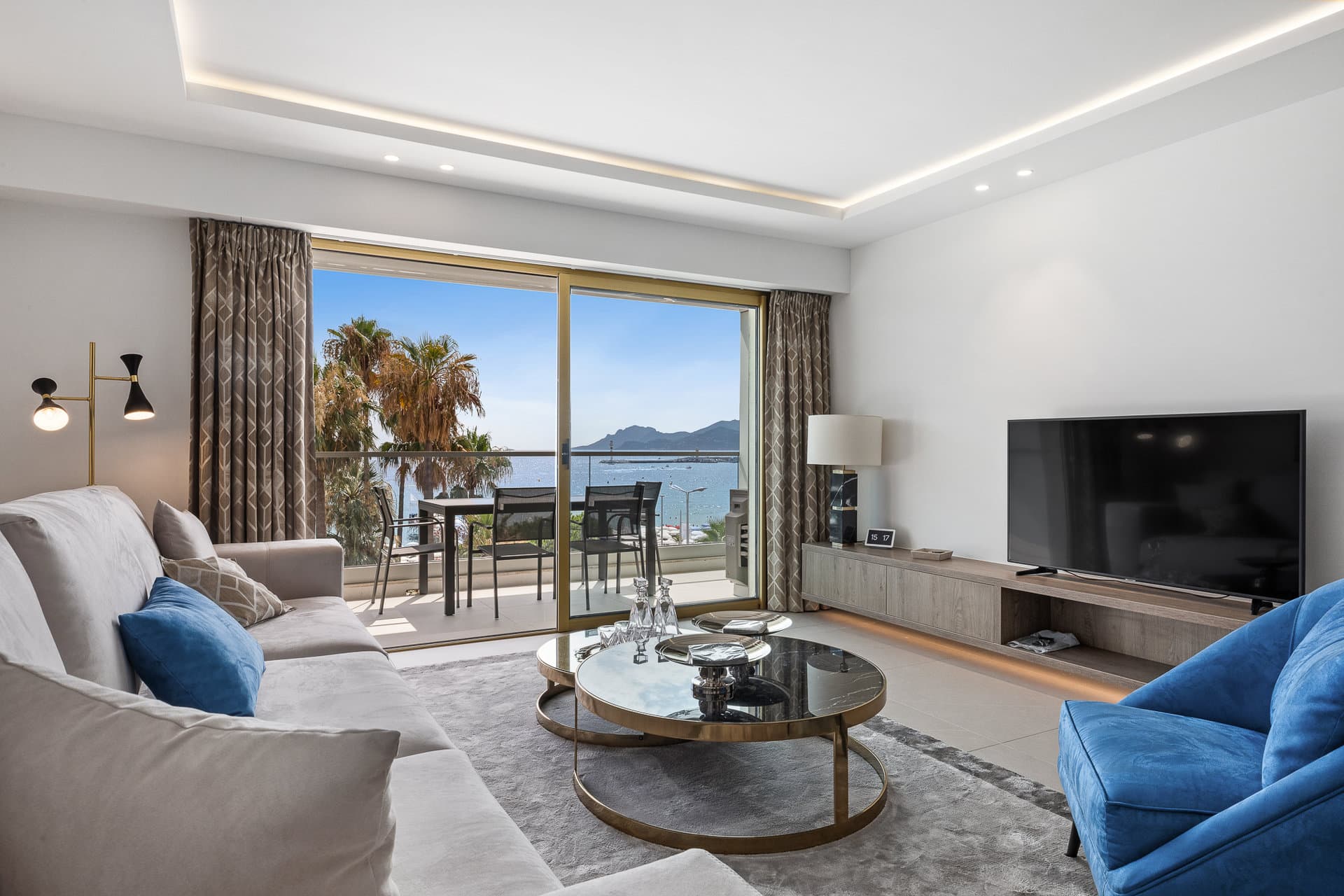 Cannes | Croisette | Fantastisk leilighet med tre soverom og sjøutsikt
