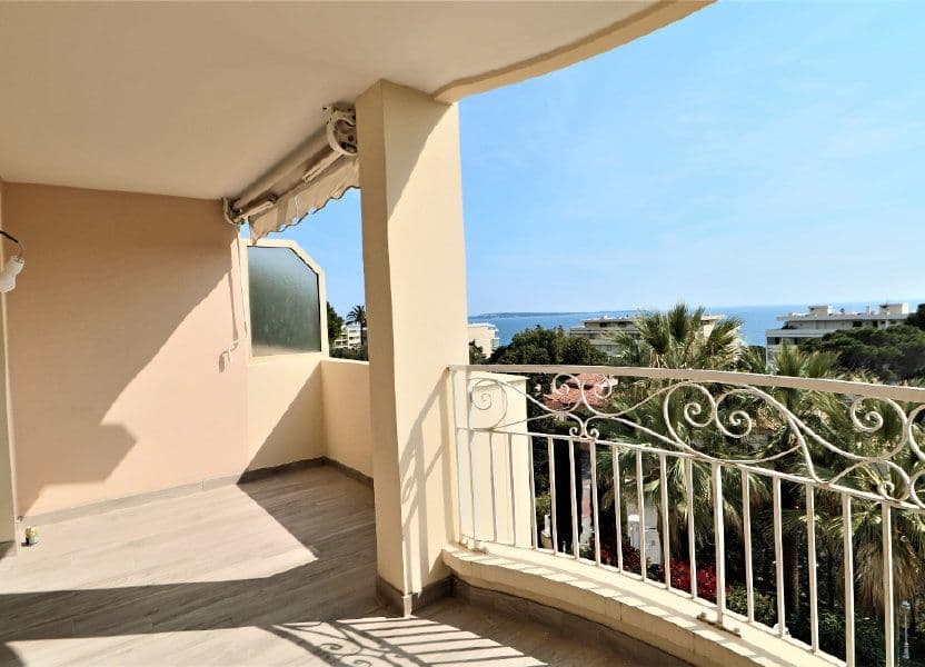 Cannes | Liten moderne leilighet