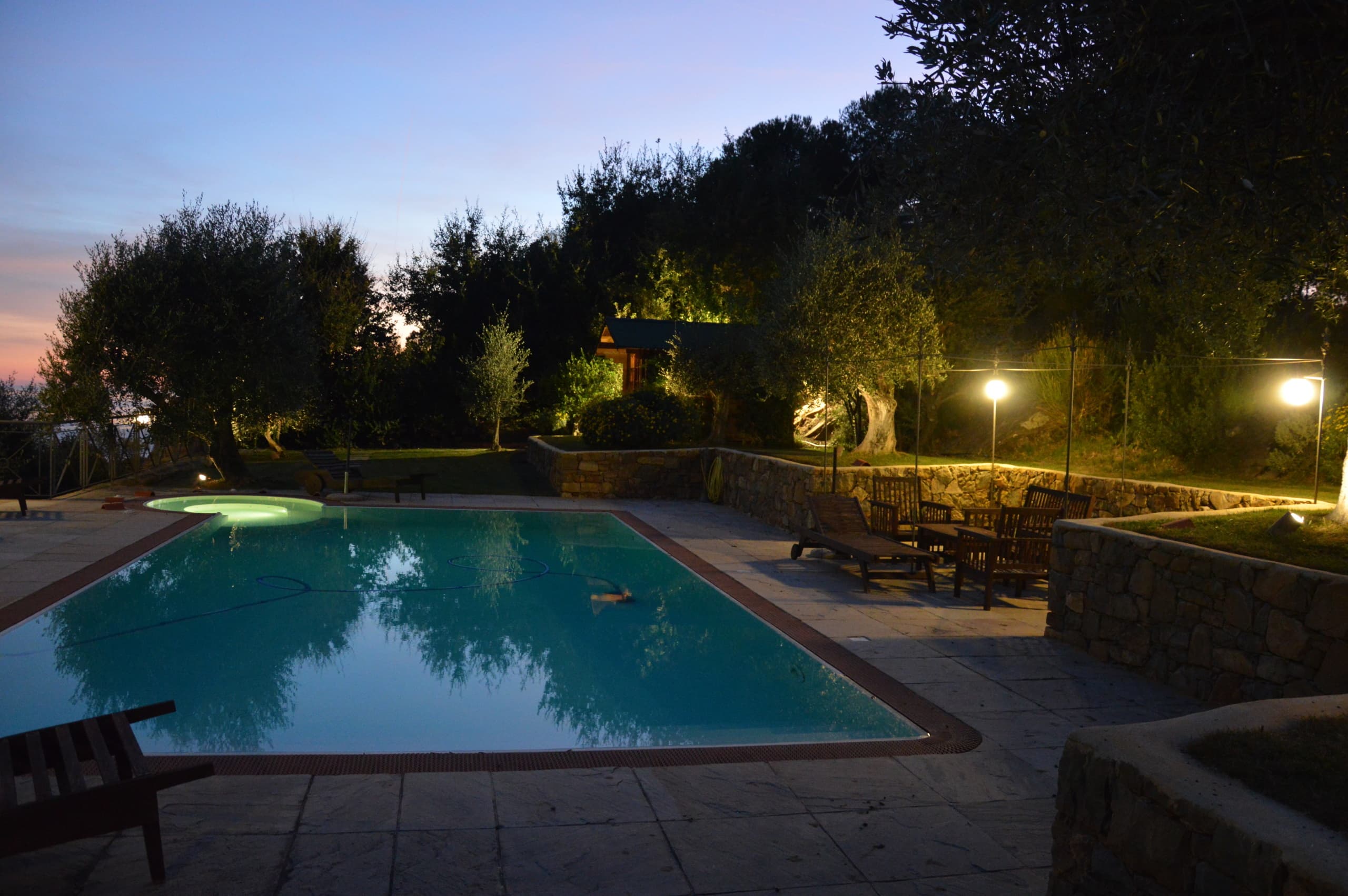Bordighera villa basseng