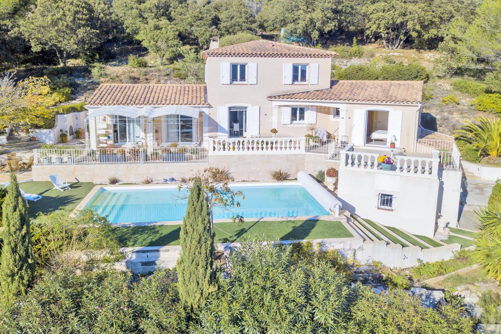 Peymeinade | Neo-provencalsk villa med fire soverom og utsikt