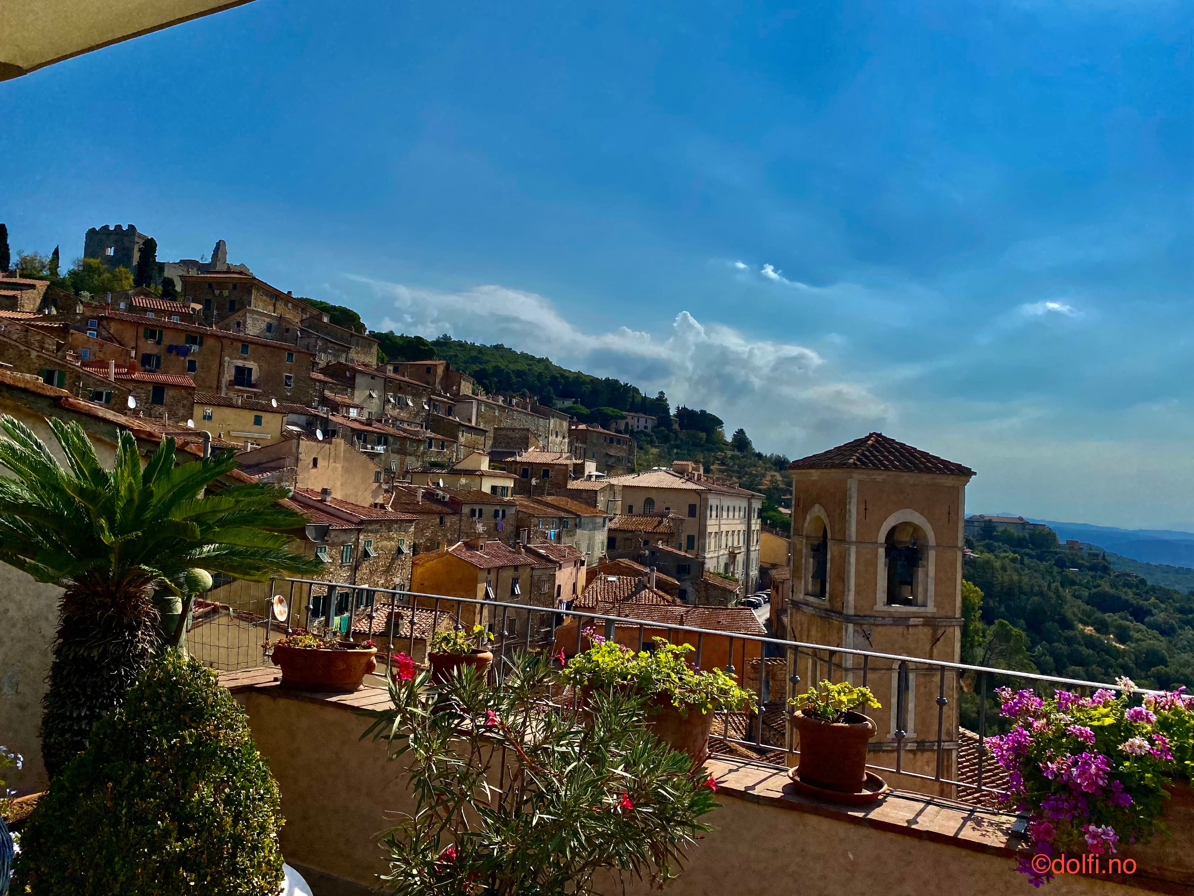 FANTASTISK Karakteristisk leilighet i Campiglia Marittima