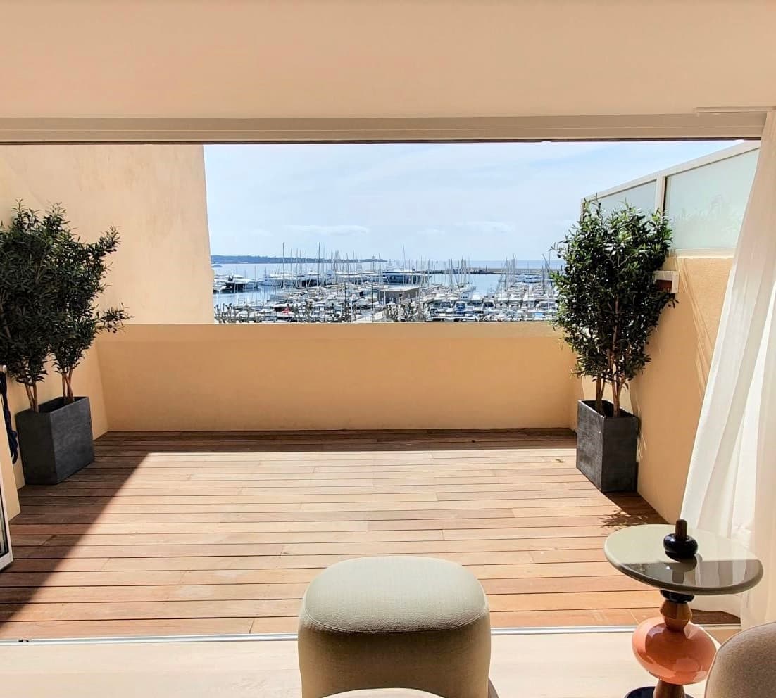 Cannes | Flott toppleilighet/dupleks med terrasse og havutsikt