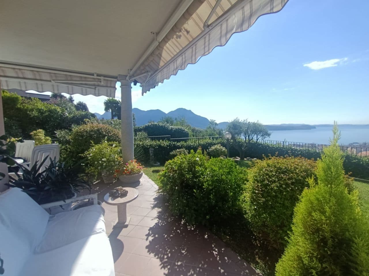 Tomannsbolig med utsikt Verbania ved Lago du Maggiore