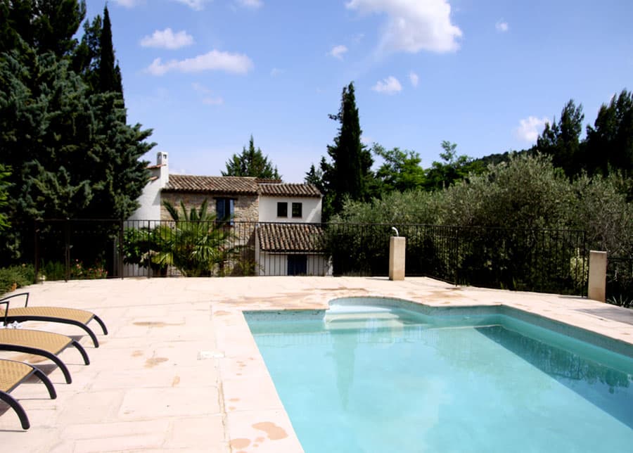 Seillans, Provence | Sjarmerende steinhus med svømmebasseng og gåavstand til byen