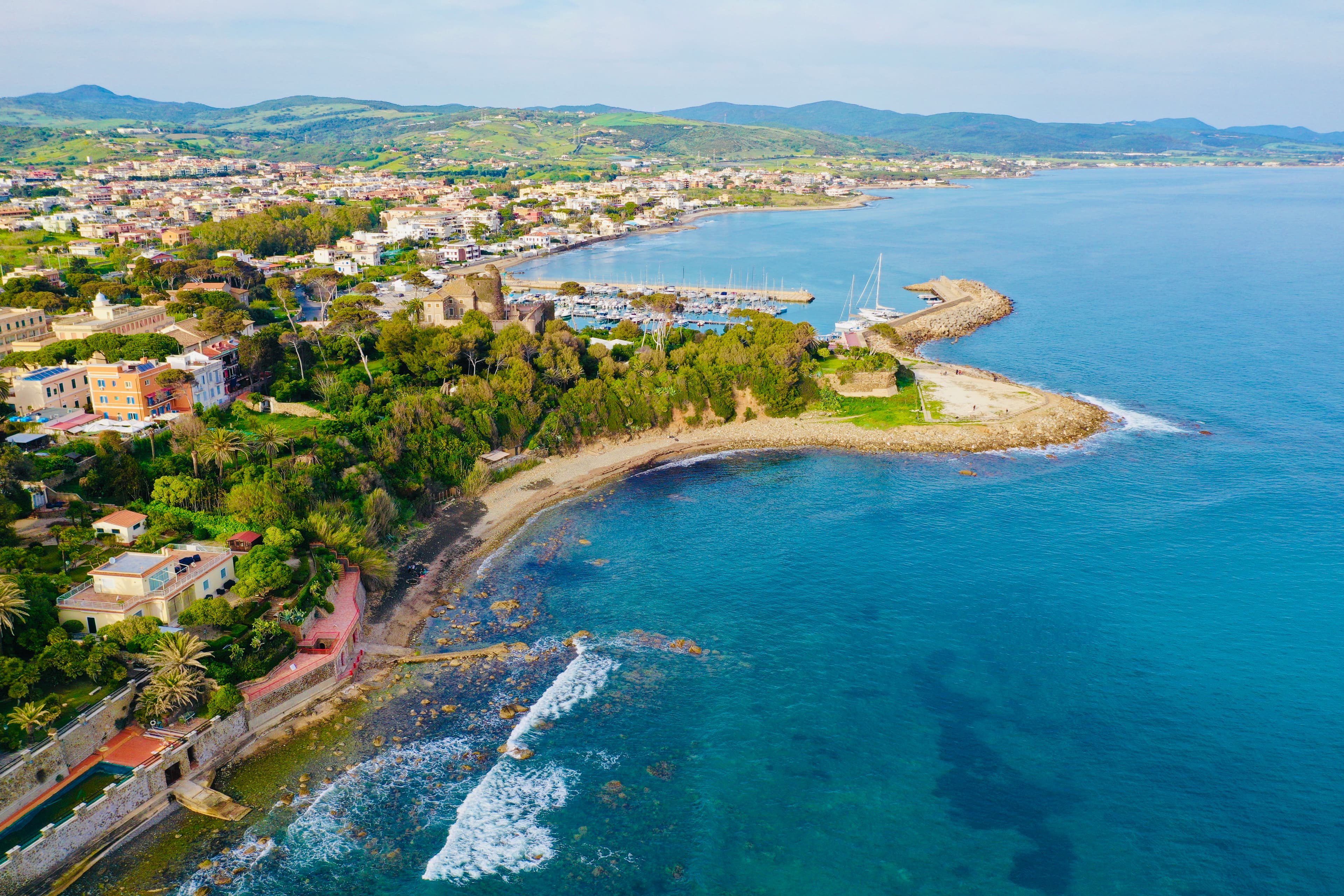 Leilighet I Santa Marinella rett ved jernbanen og Middelhavet