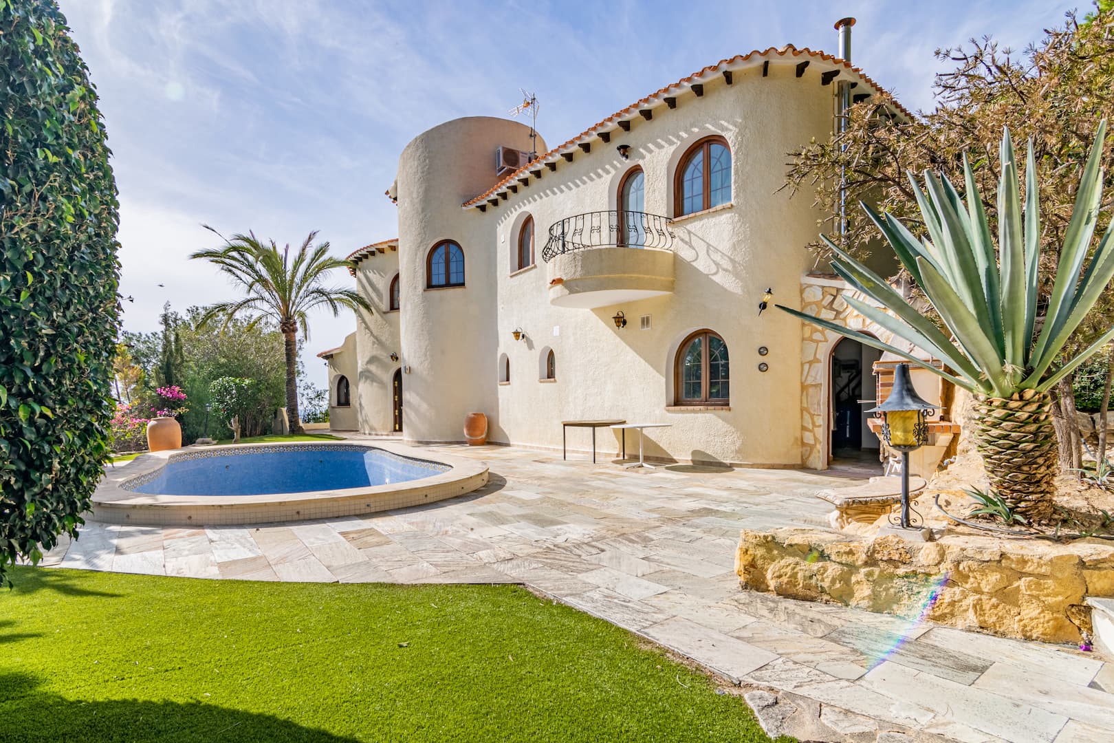 Costa Blanca | Altea la vella | Pen villa med innendørs og utendørs svømmebasseng